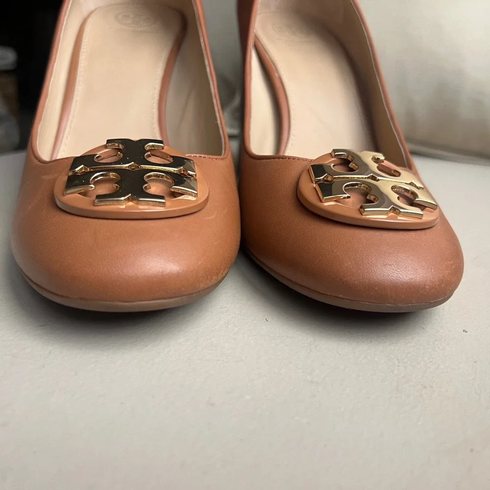 Tory Burch Janey Women 10.5 Tan Brown Leather Block Wood‎ Grain Heel Logo Pump